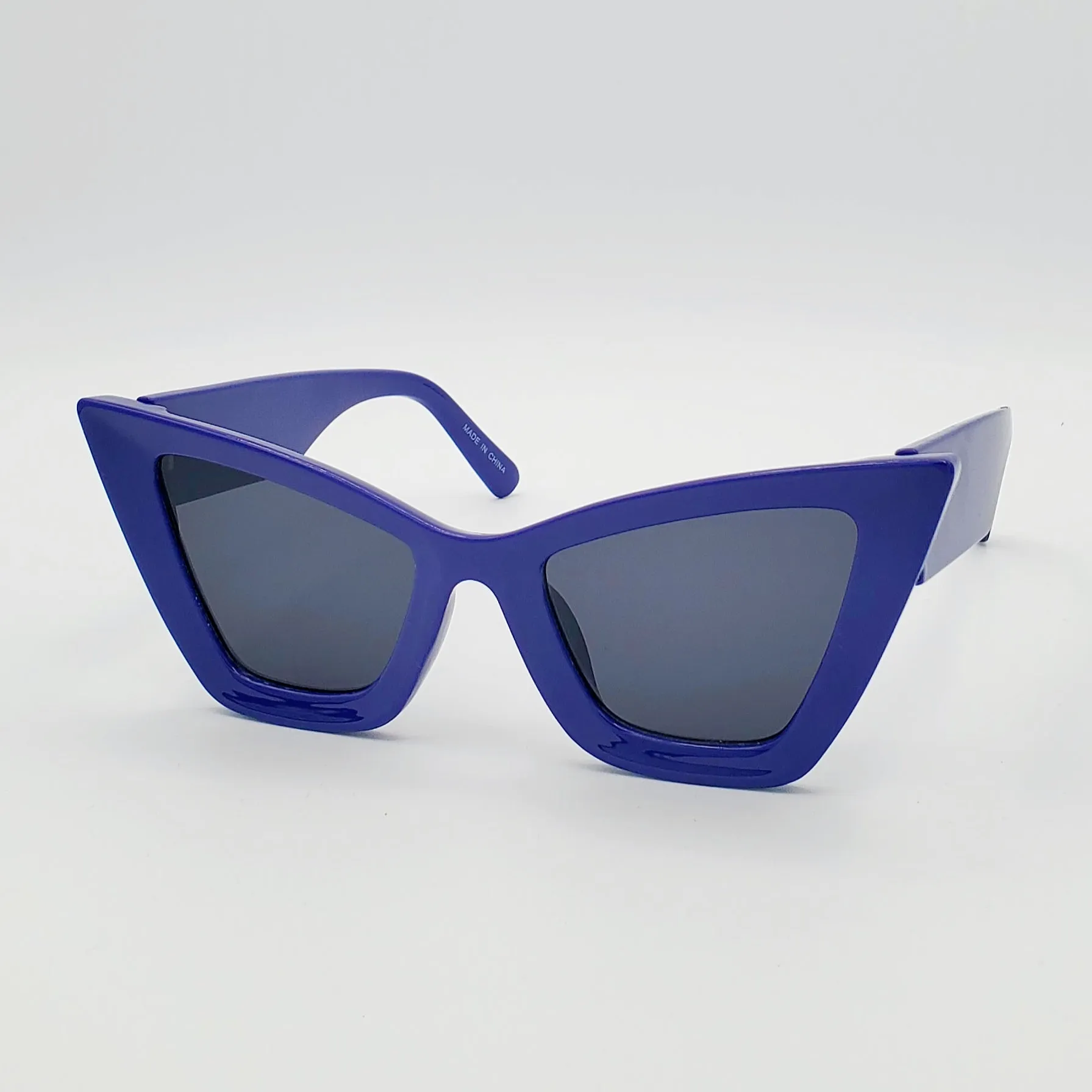 Angular Thick Frame Cat-Eye Sunglasses - Royal Purple