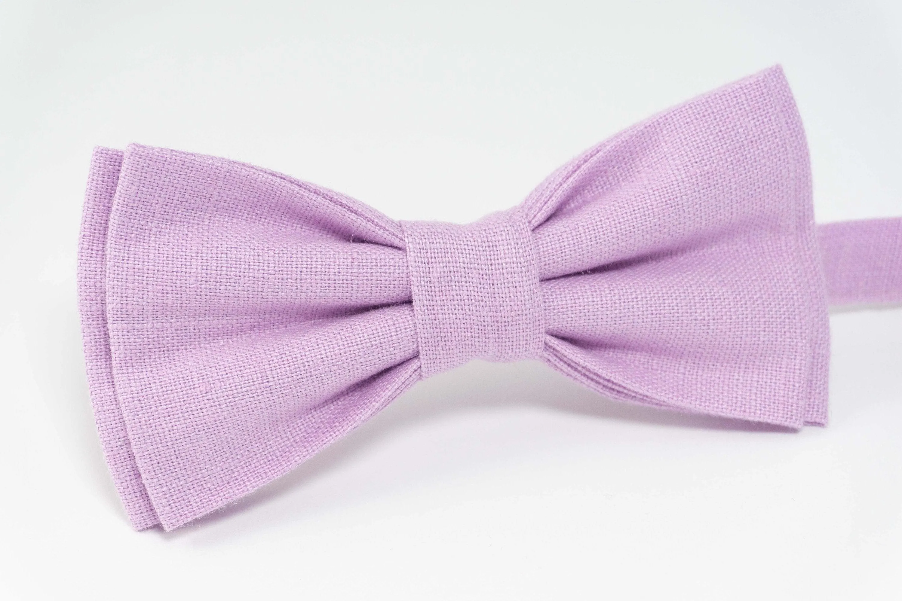 Lavender bow tie | pre-tied bow tie